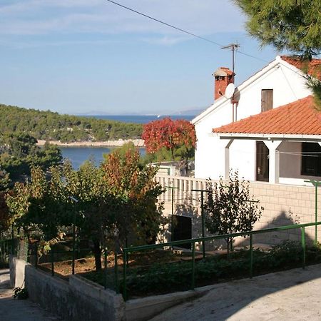 Apartments By The Sea Splitska, Brac - 2923 Постира Экстерьер фото