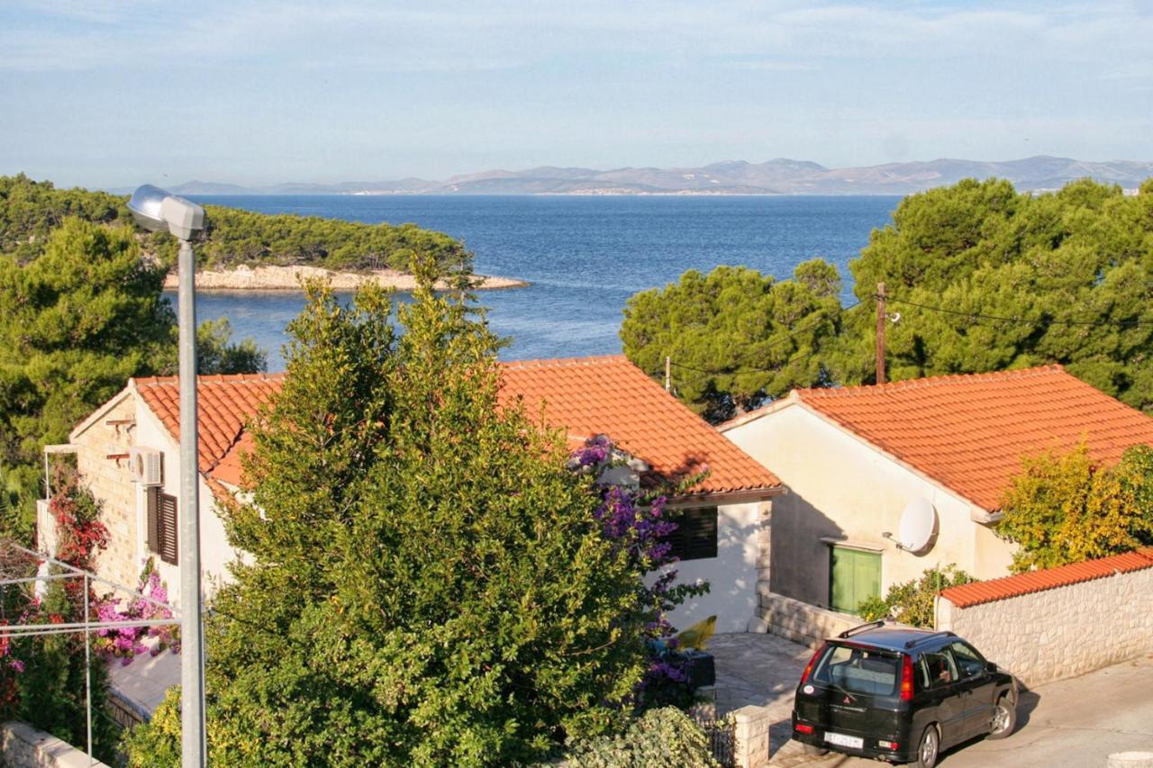 Apartments By The Sea Splitska, Brac - 2923 Постира Экстерьер фото